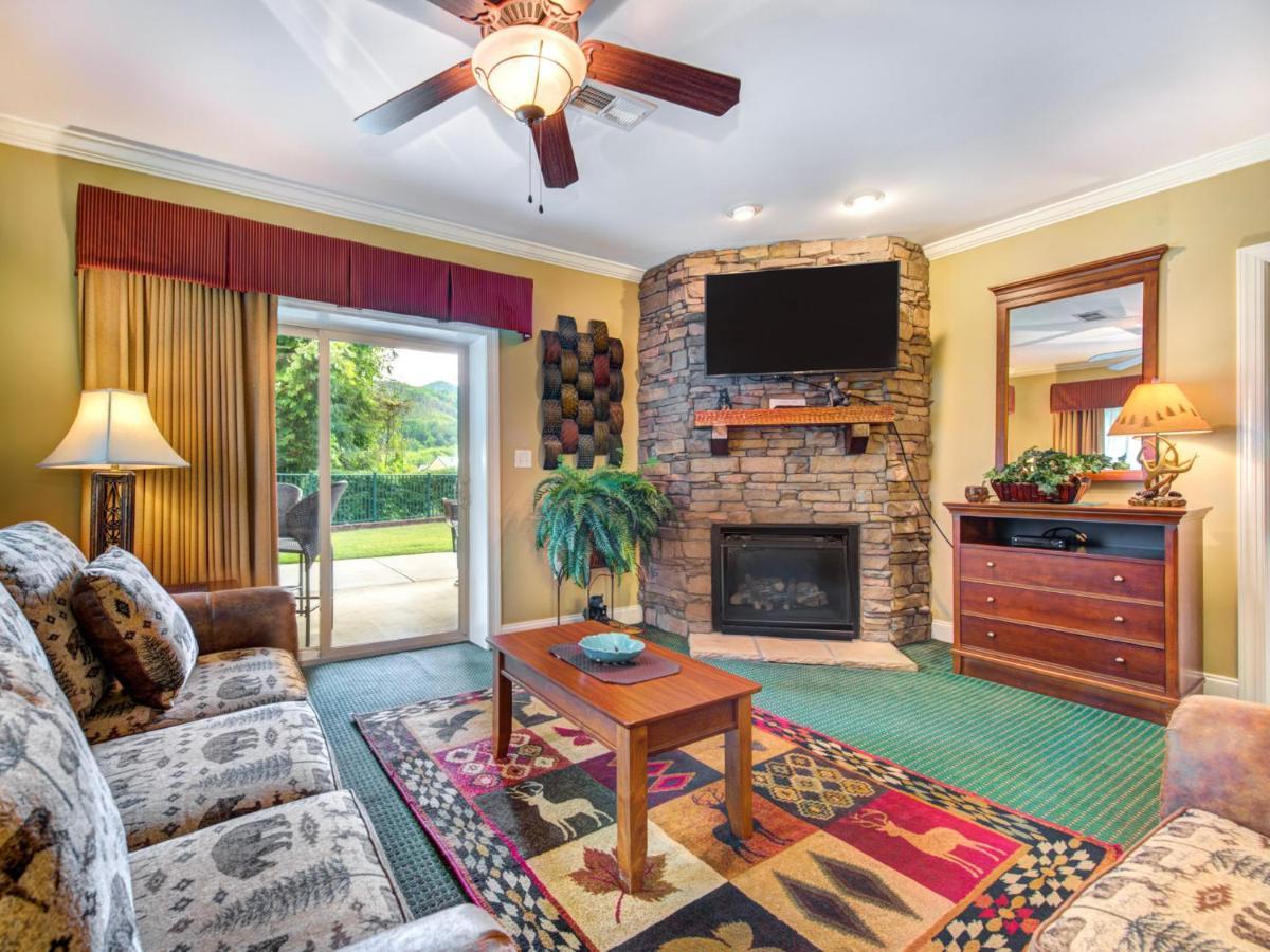 Appartement City Bear, 2Br, Pool, Spa, Downtown Gatlinburg, Sleeps 6 Extérieur photo