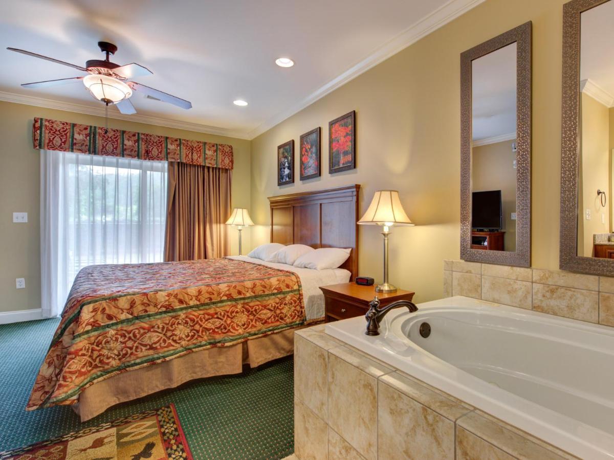 Appartement City Bear, 2Br, Pool, Spa, Downtown Gatlinburg, Sleeps 6 Extérieur photo